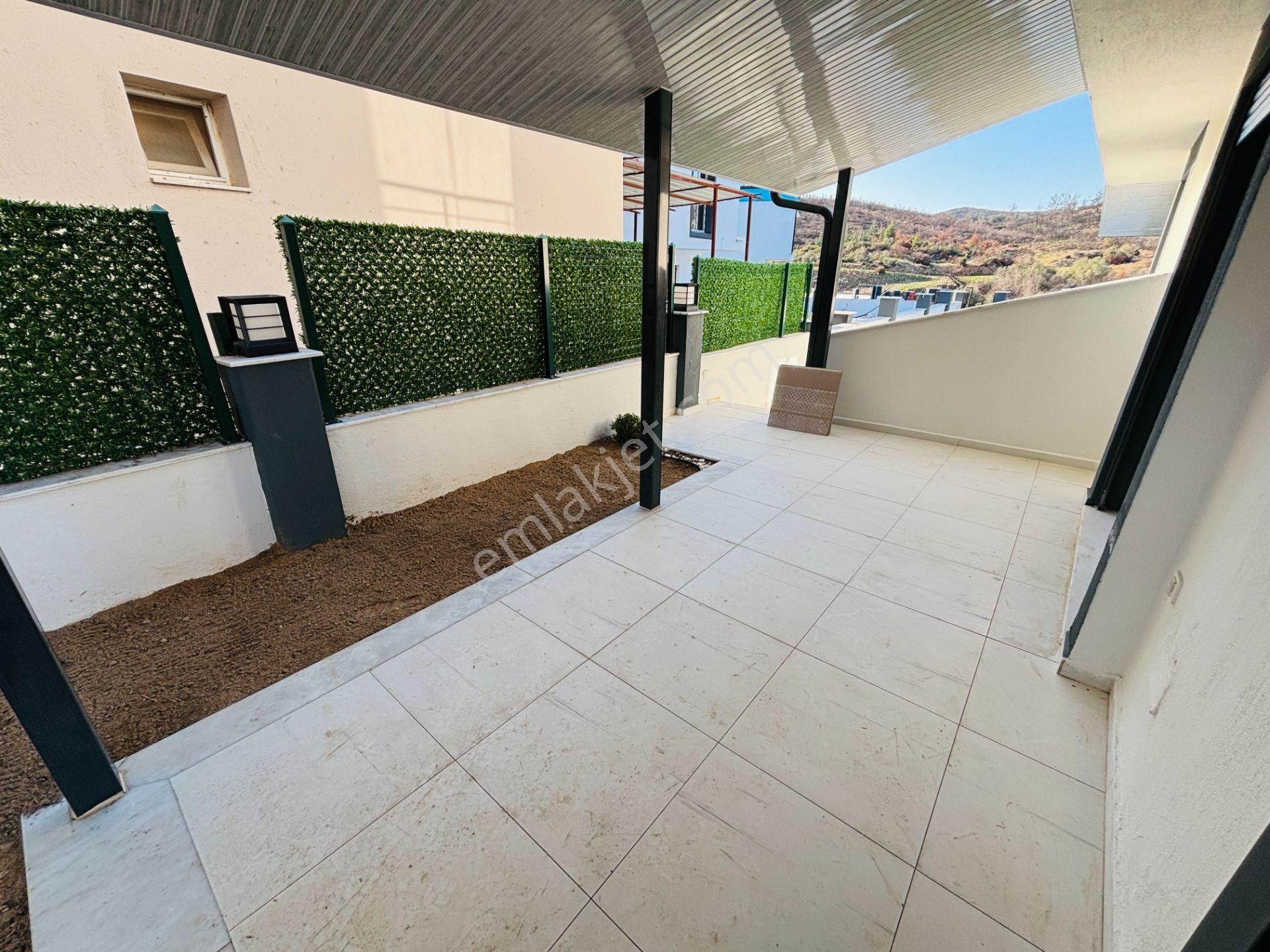 İzmir Seferihisar Payamlı Köyü İçerisinde Ebeveyn Banyolu 2+1 Satılık Villa - Görsel 8