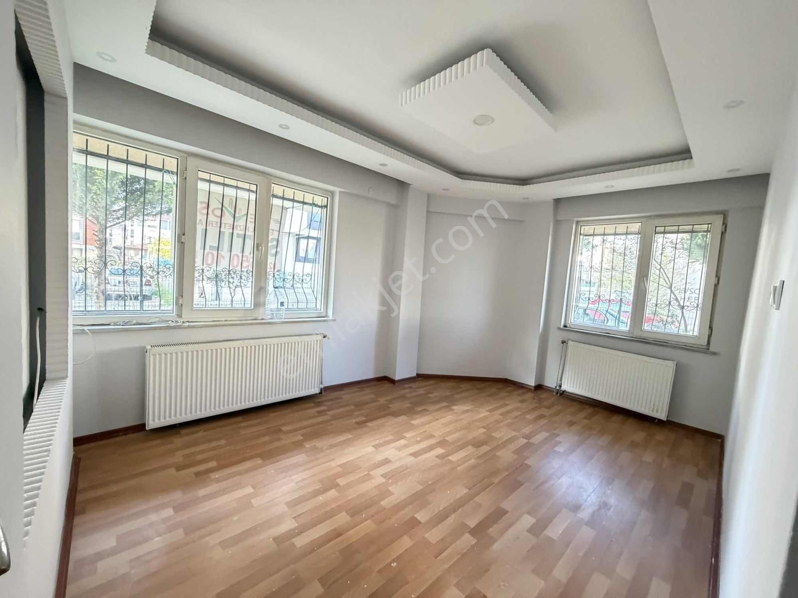 Çobançeşmede 2+1 - 75m2 Giriş Kat Kiralık Daire // Revos // - Görsel 3