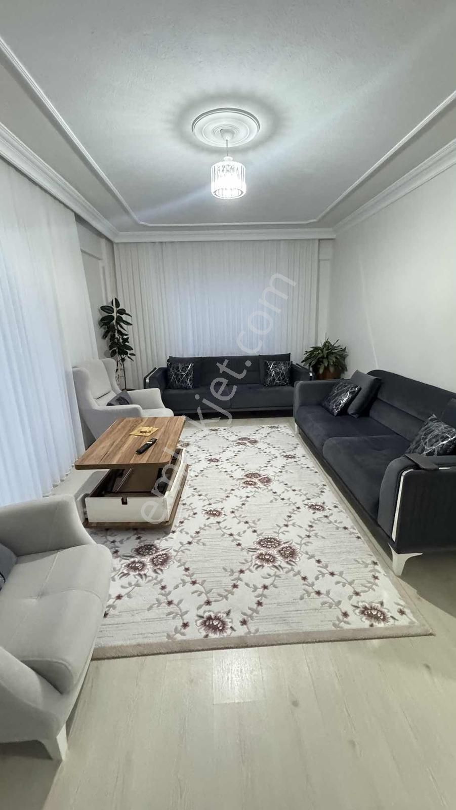 Villa Bölgesinde Site İçerisinde 3+1 Geniş Balkon Severlere - Görsel 9