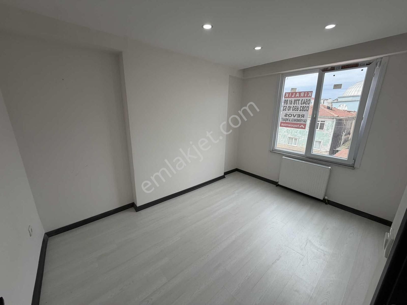 Çorlu Kemalettinde 1+1 Arakat Kiralık Daire // Revos // - Görsel 7