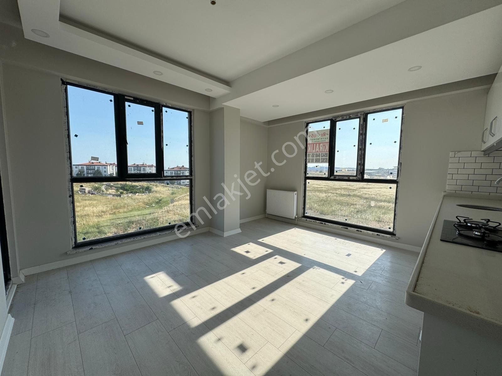 Revos// Bülent Ecevit Bulvarı Üzerinde 1+1 Satılık Daire