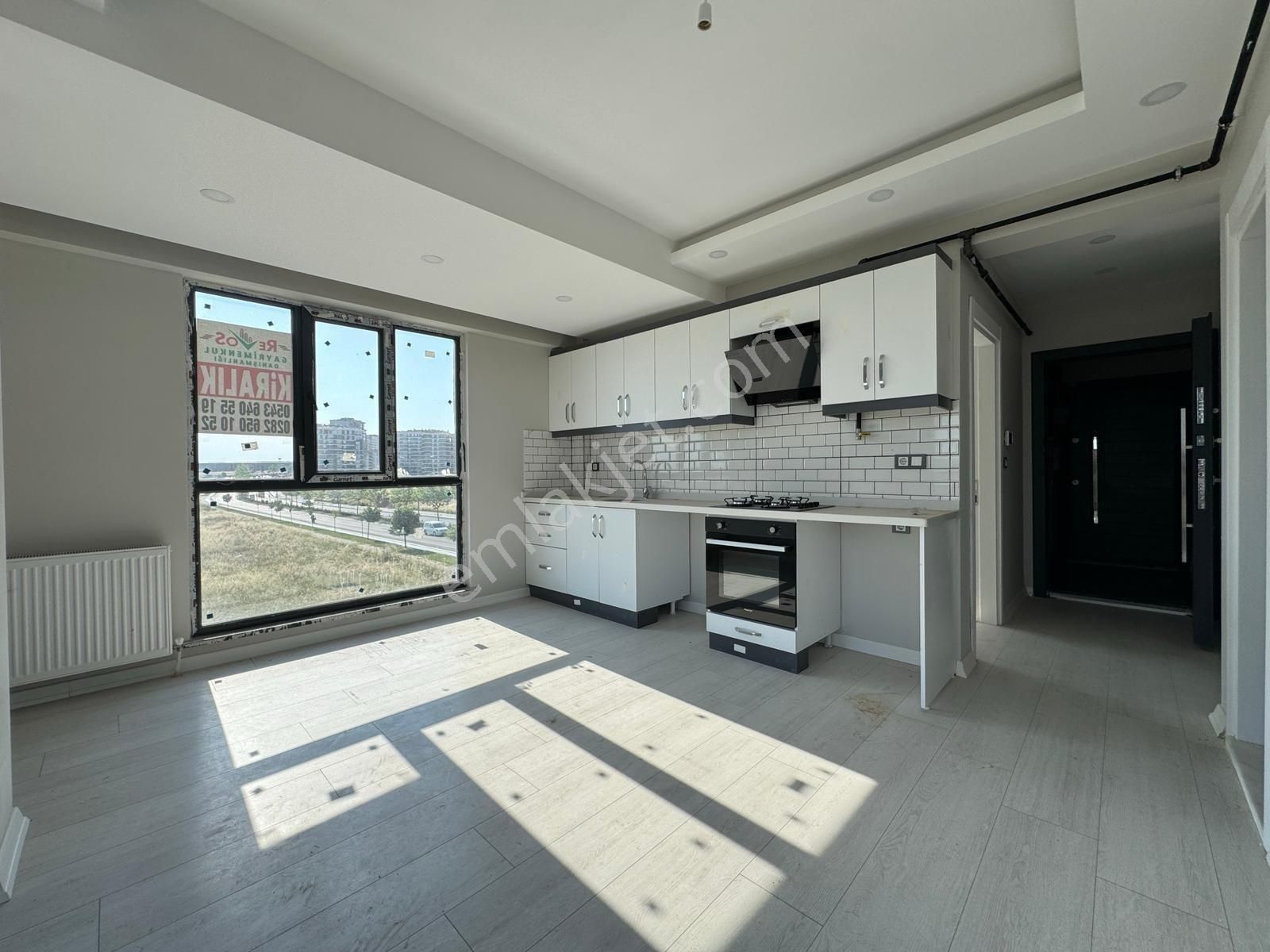 Revos// Bülent Ecevit Bulvarı Üzerinde 1+1 Satılık Daire - Görsel 3