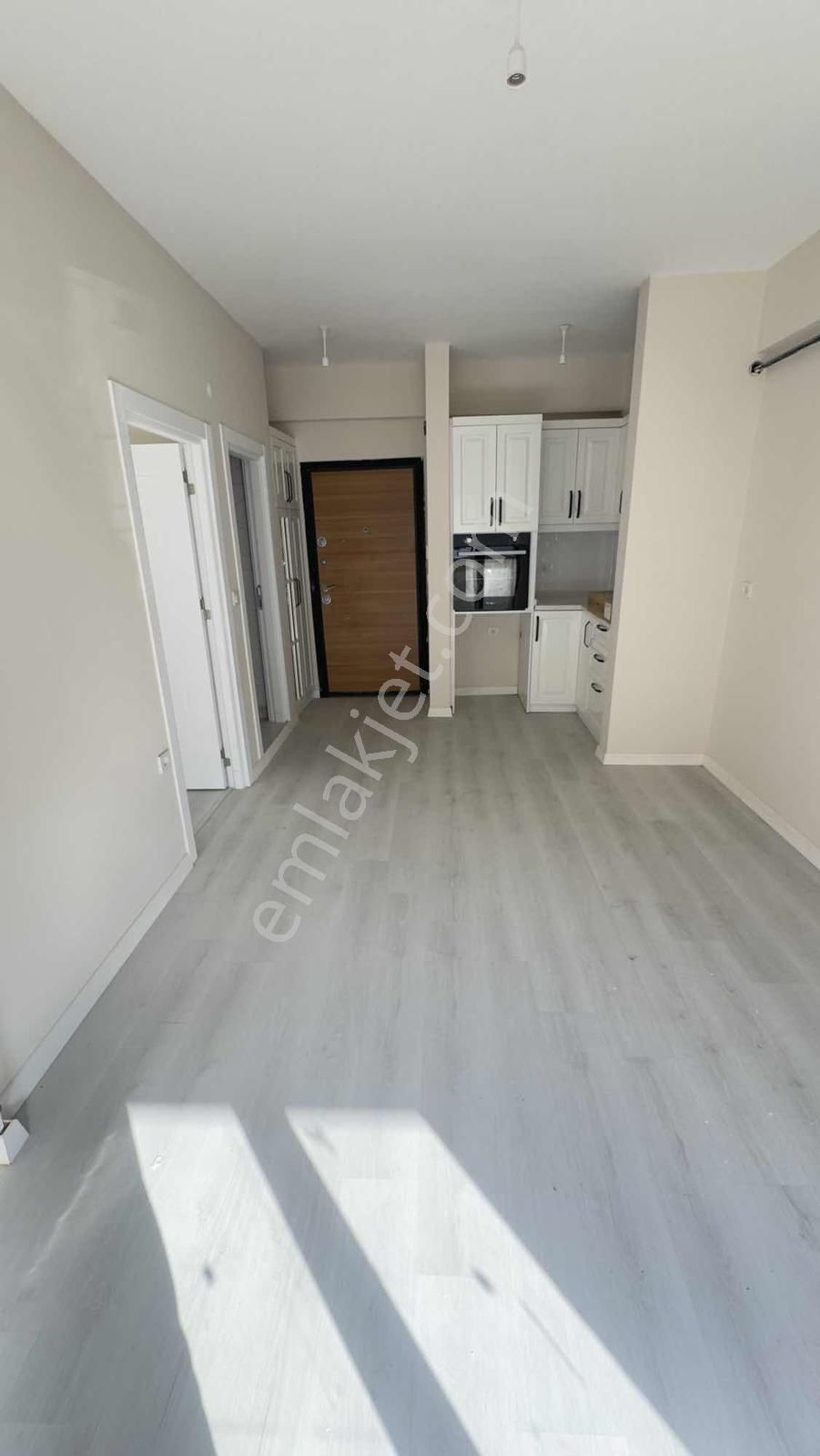 Villalar Bölgesinde 1+1 Site İçerisinde Havuzlu Daire - Görsel 22