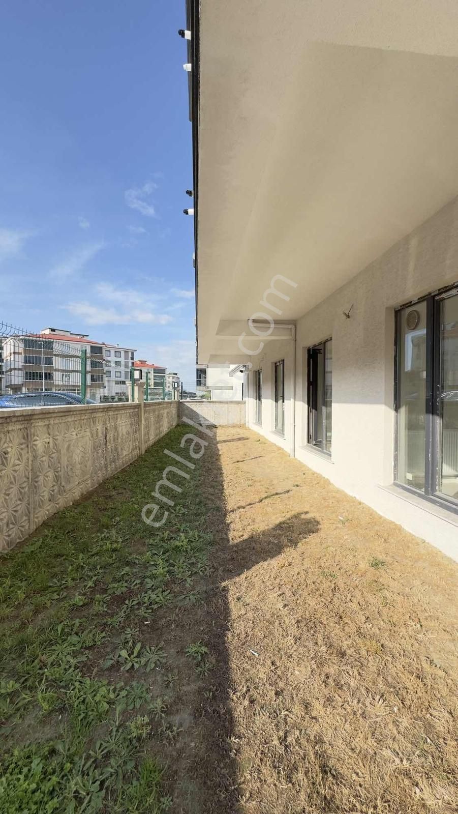 Villalar Bölgesinde 1+1 Site İçerisinde Havuzlu Daire - Görsel 4