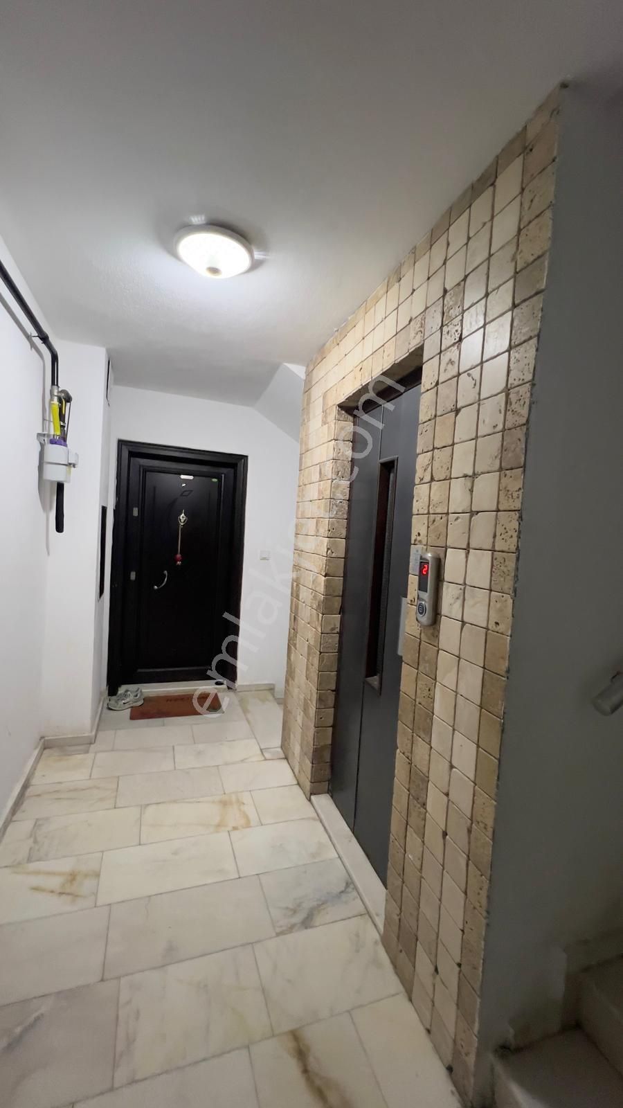 Kuşadası Ege Mahallesi'nde Kat Mülkiyetli Satılık 3+1 Havuzlu Daire - Görsel 16