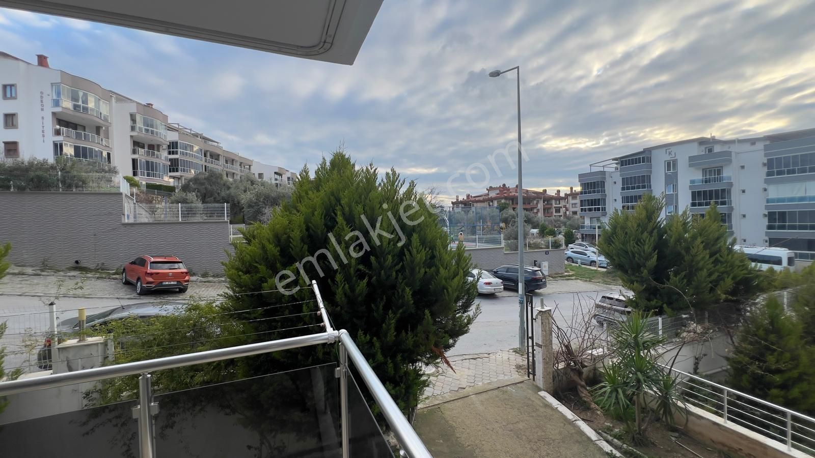 Kuşadası Ege Mahallesi'nde Kat Mülkiyetli Satılık 3+1 Havuzlu Daire - Görsel 23