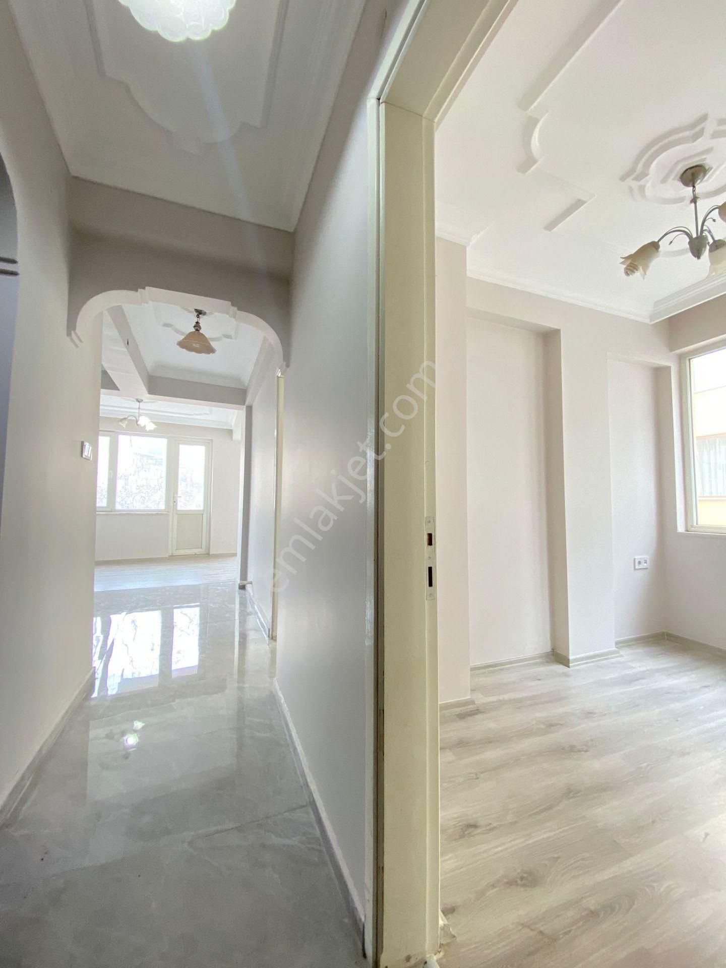 ✅utku Mahallesi🏡 ✅2+1 80m2 4 Katlının 3 Katı ❇️full Tadilatlı Özelikli Petek Kombili - Görsel 2