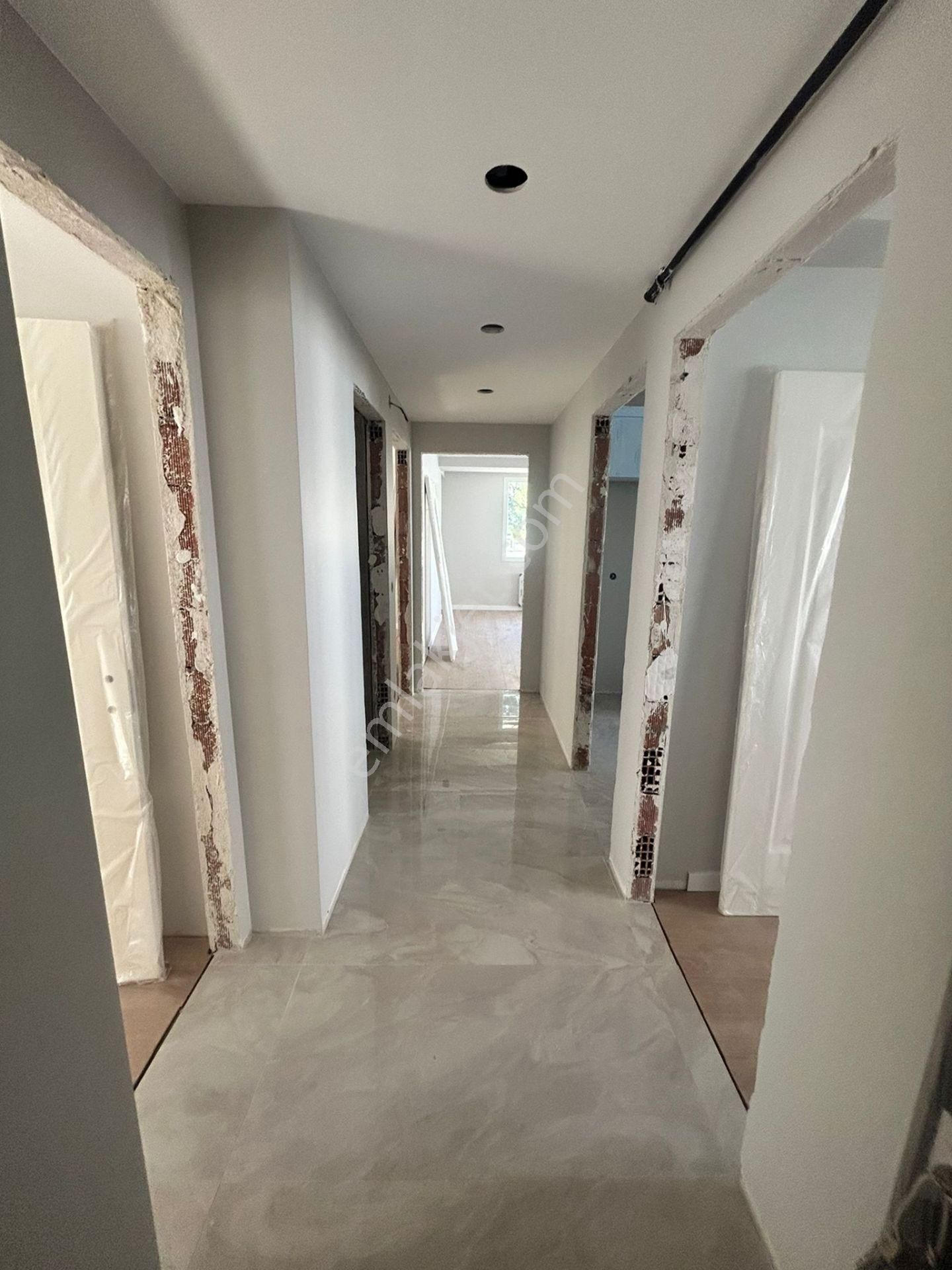 Mertcan Dan Kartal Metroya Yürüme Arakat 3+1 Balkonlu Lüks Daire - Görsel 14