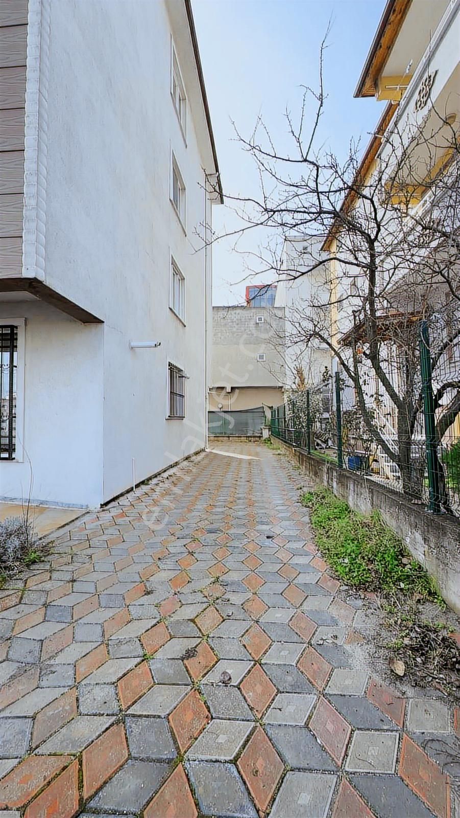 //revos// Kervancı Bölgesinde İçi Yapılı Ful Eşyalı 2+1 Daire - Görsel 5