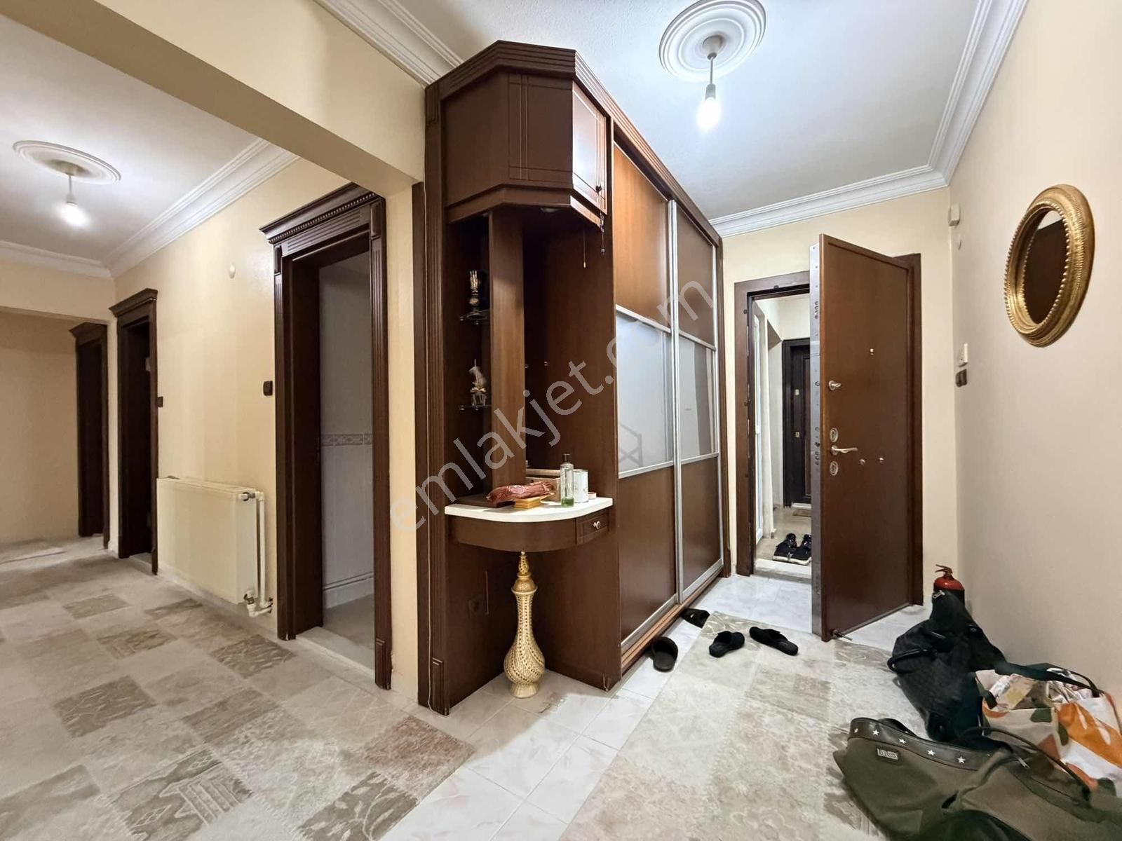 Çorlu Esentepede 4+1 Altaylı Sitesinde Arakat Satılık Daire !! - Görsel 4