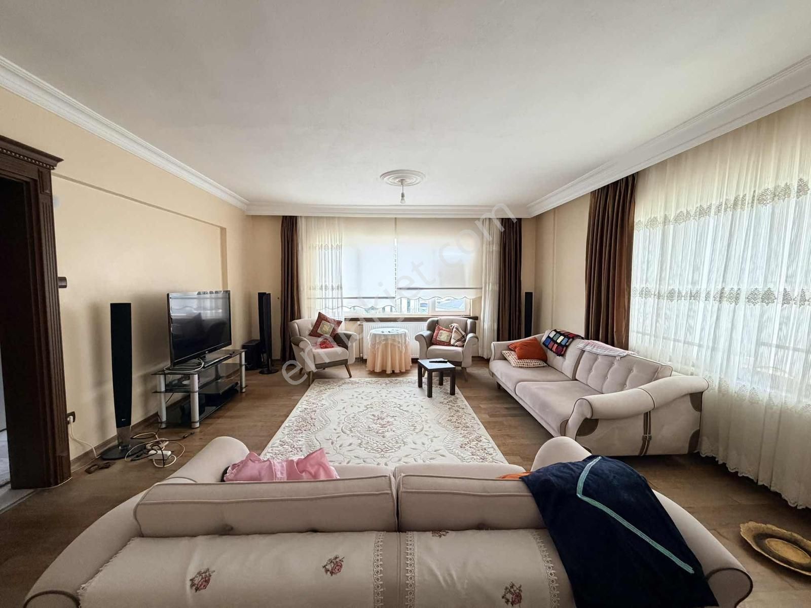 Çorlu Esentepede 4+1 Altaylı Sitesinde Arakat Satılık Daire !! - Görsel 15