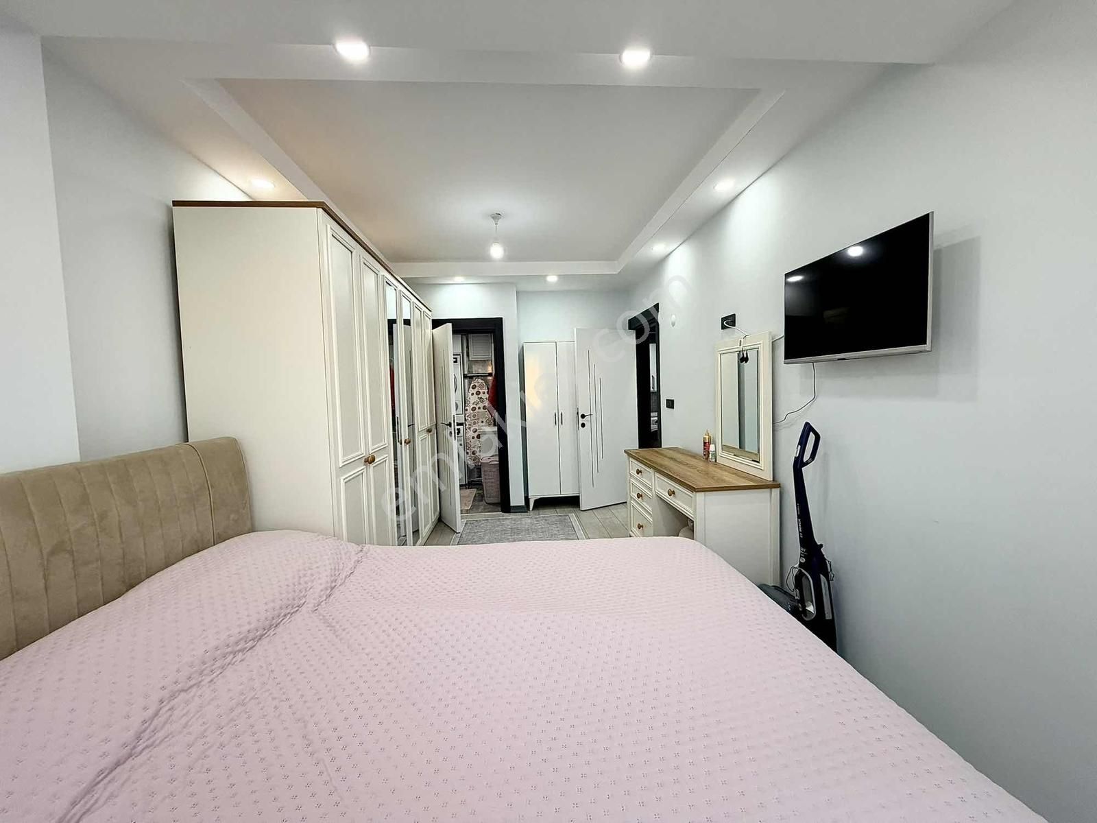 Rumelide // Villkon Garden // 2+1 Havuz Cephe // Lüx Daire !! - Görsel 27