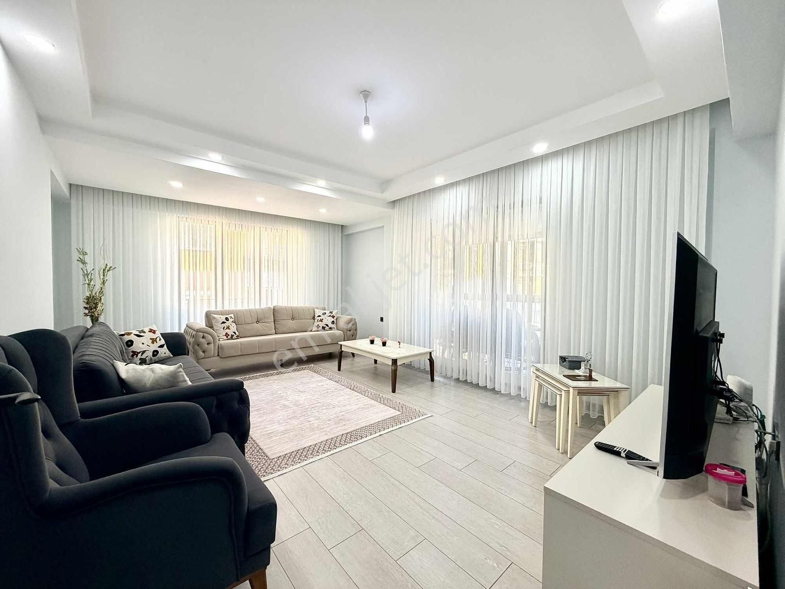 Rumelide // Villkon Garden // 2+1 Havuz Cephe // Lüx Daire !! - Görsel 20