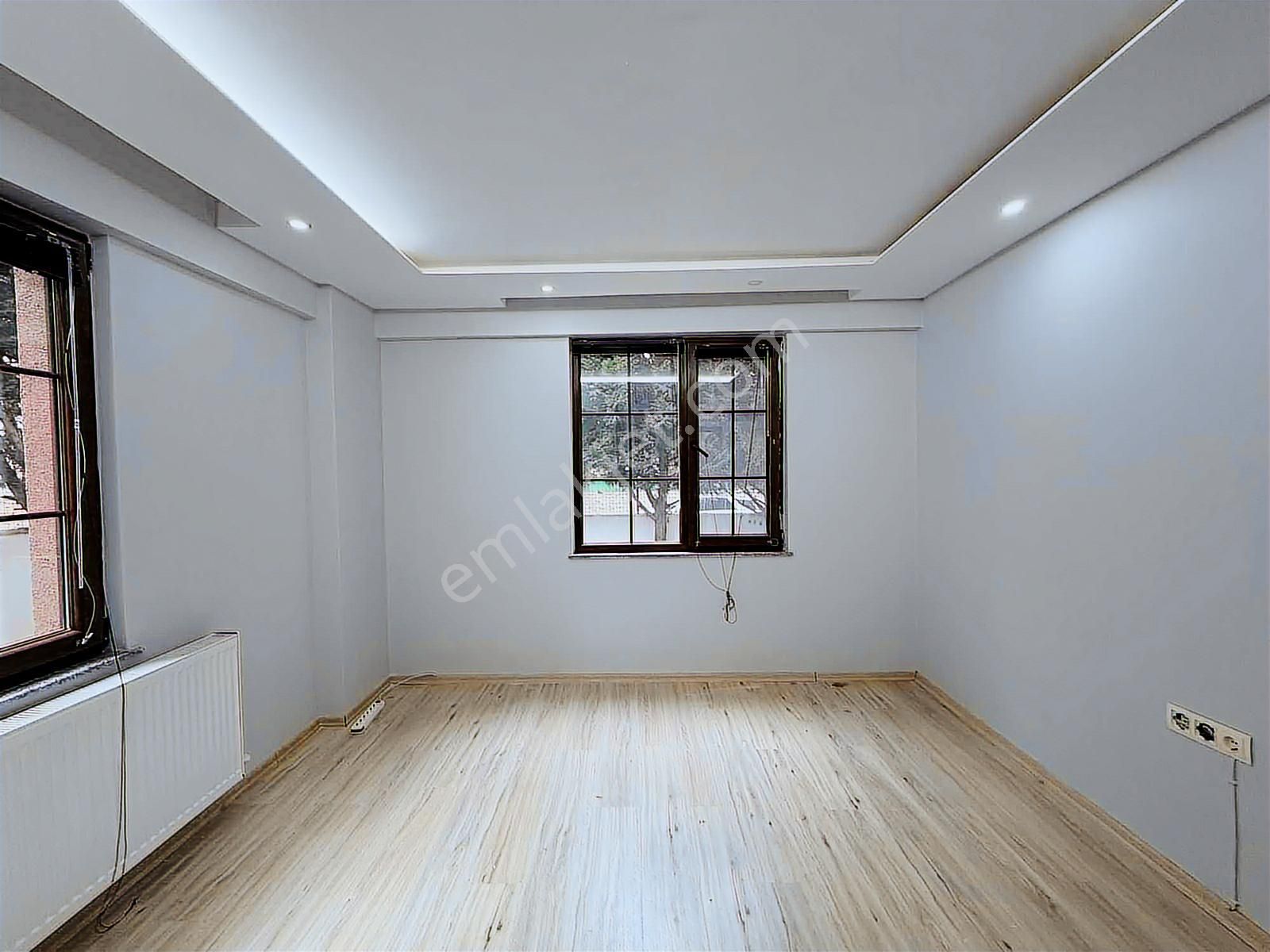 //revos// İsak Pinas Okulun Arkasında 3+1 Ebeveyn Banyolu Daire - Görsel 11