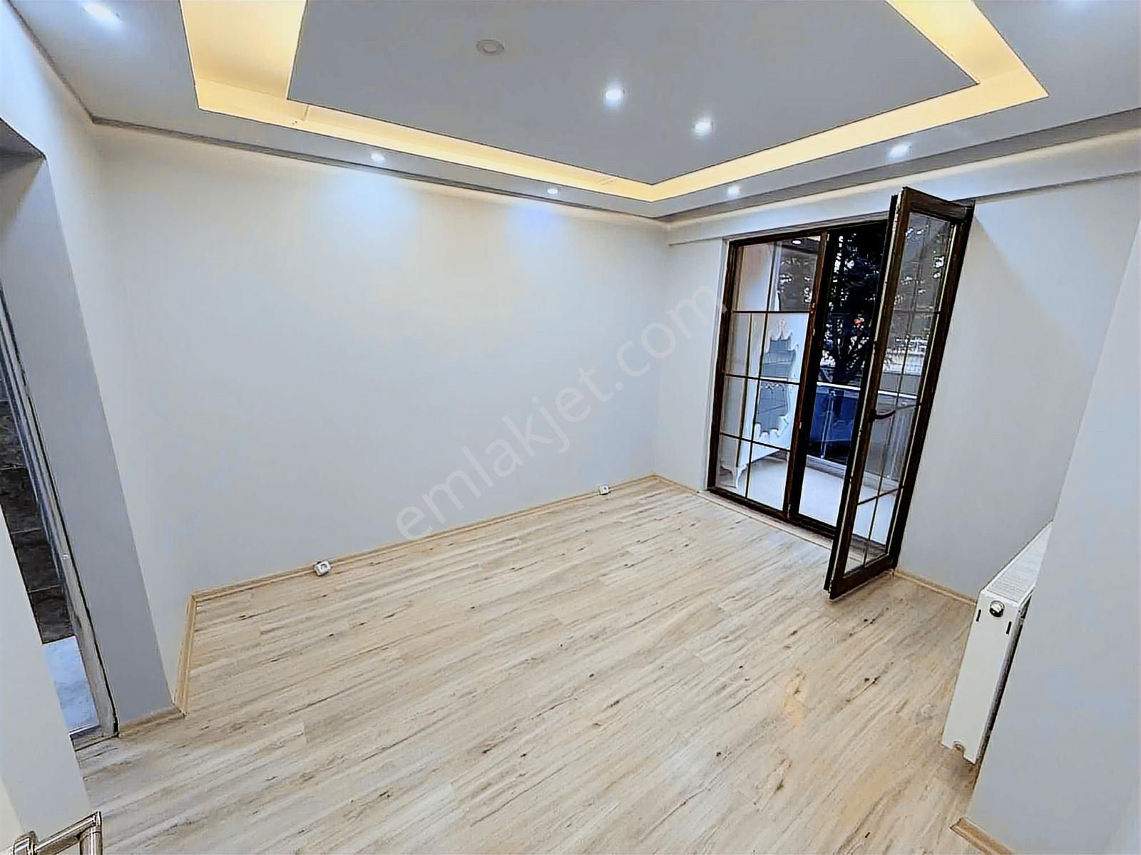 //revos// İsak Pinas Okulun Arkasında 3+1 Ebeveyn Banyolu Daire - Görsel 6