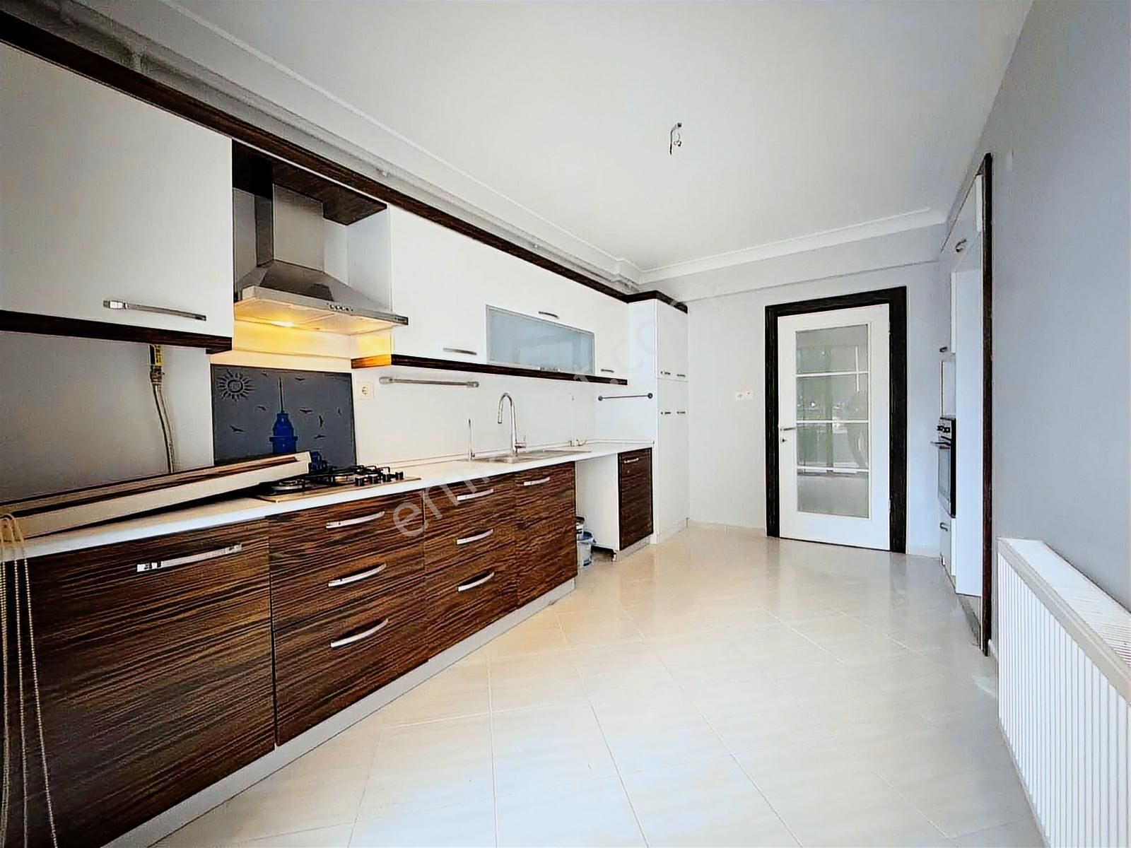 //revos// İsak Pinas Okulun Arkasında 3+1 Ebeveyn Banyolu Daire - Görsel 19