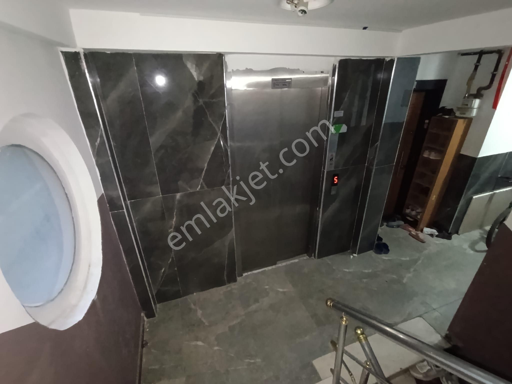 Pendik Esenyalı Fatih Mahallesi"de Asansörlü Oto Parklı 2+1 90m2 Daire - Görsel 28