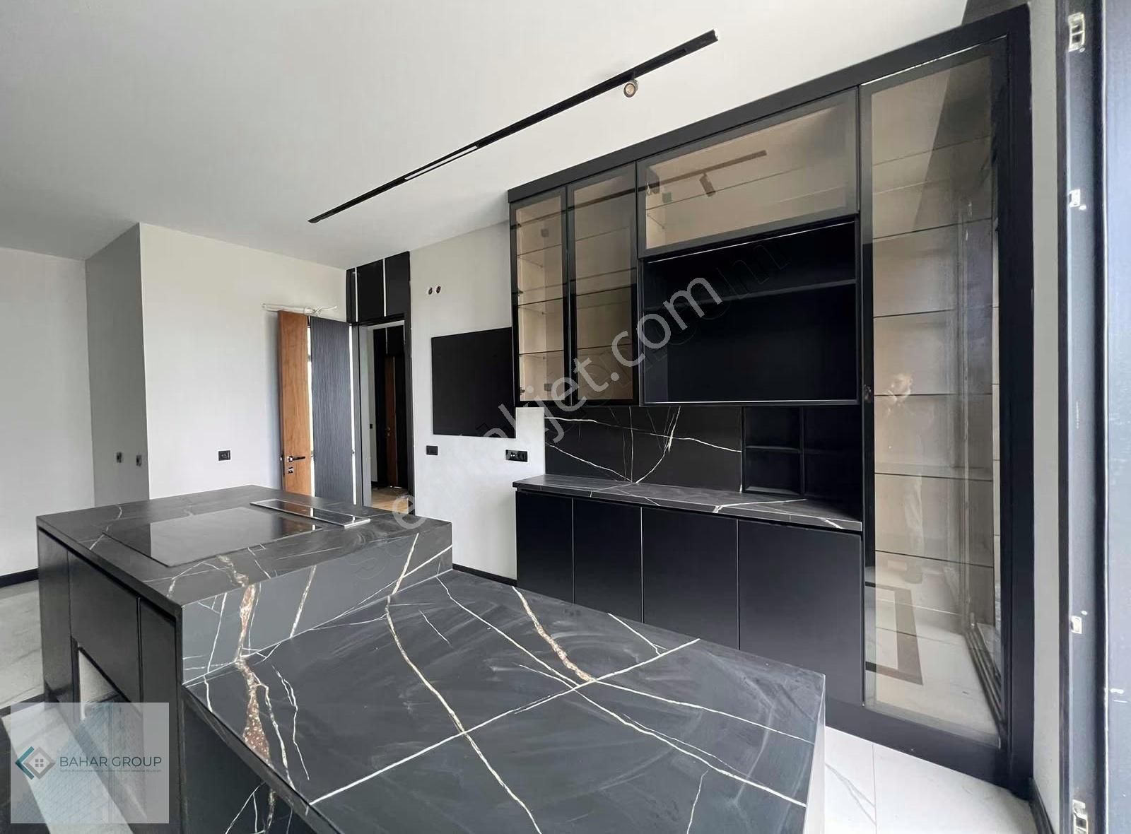 Bahar'dan Çay Bağlarında Asansörlü Ultra Lüx Villa - Görsel 12