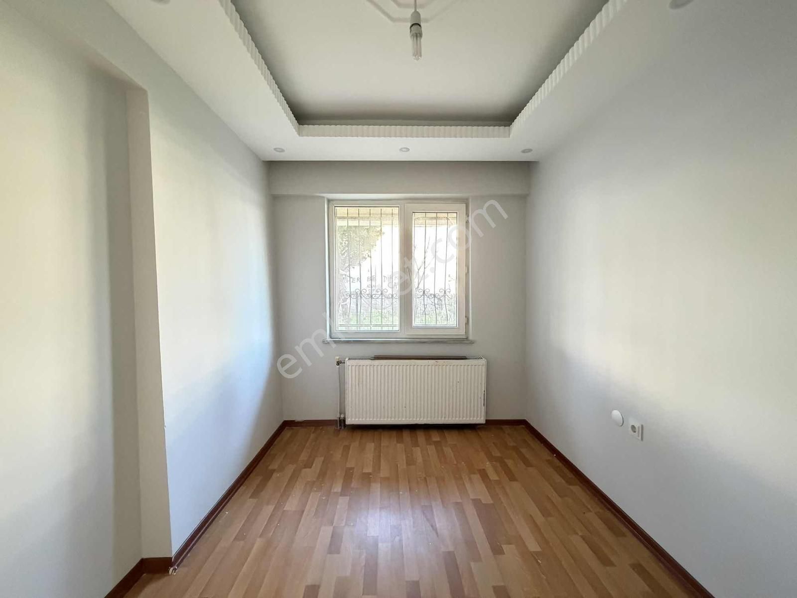 Çobançeşmede 2+1 Ayrı Mutfak Satılık Giriş Kat Daire - Görsel 11