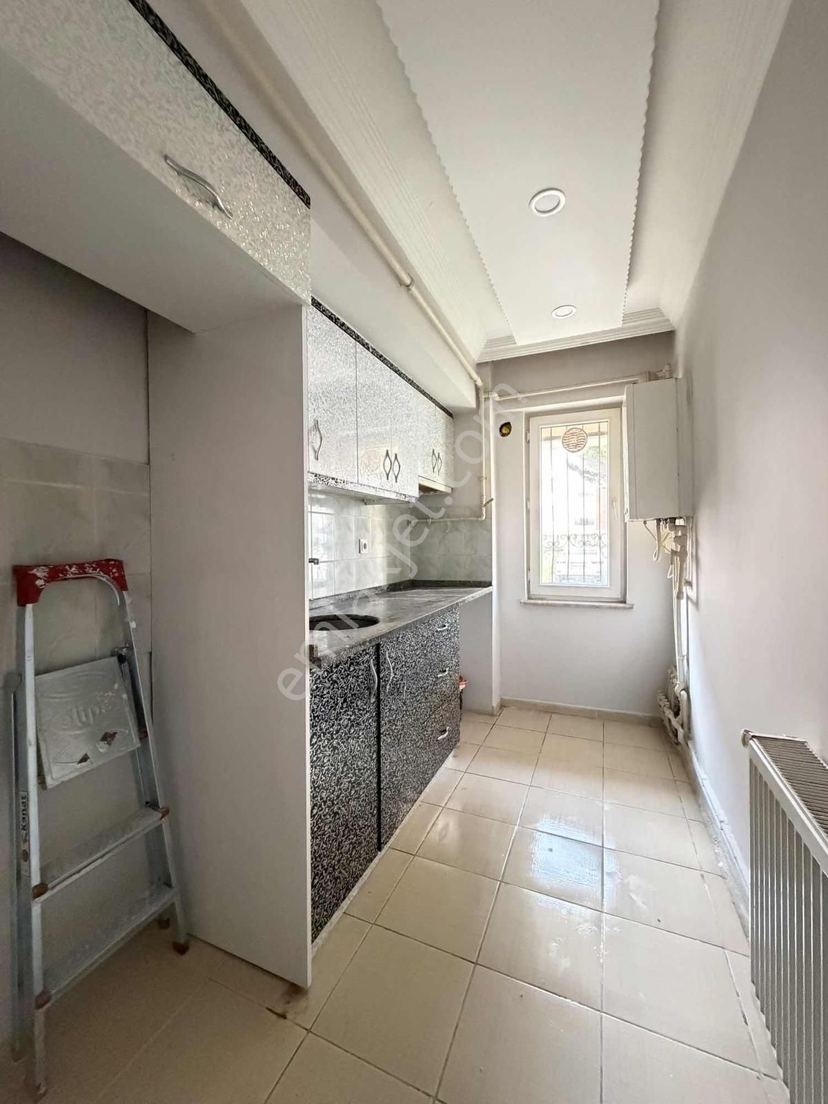 Çobançeşmede 2+1 Ayrı Mutfak Satılık Giriş Kat Daire - Görsel 15