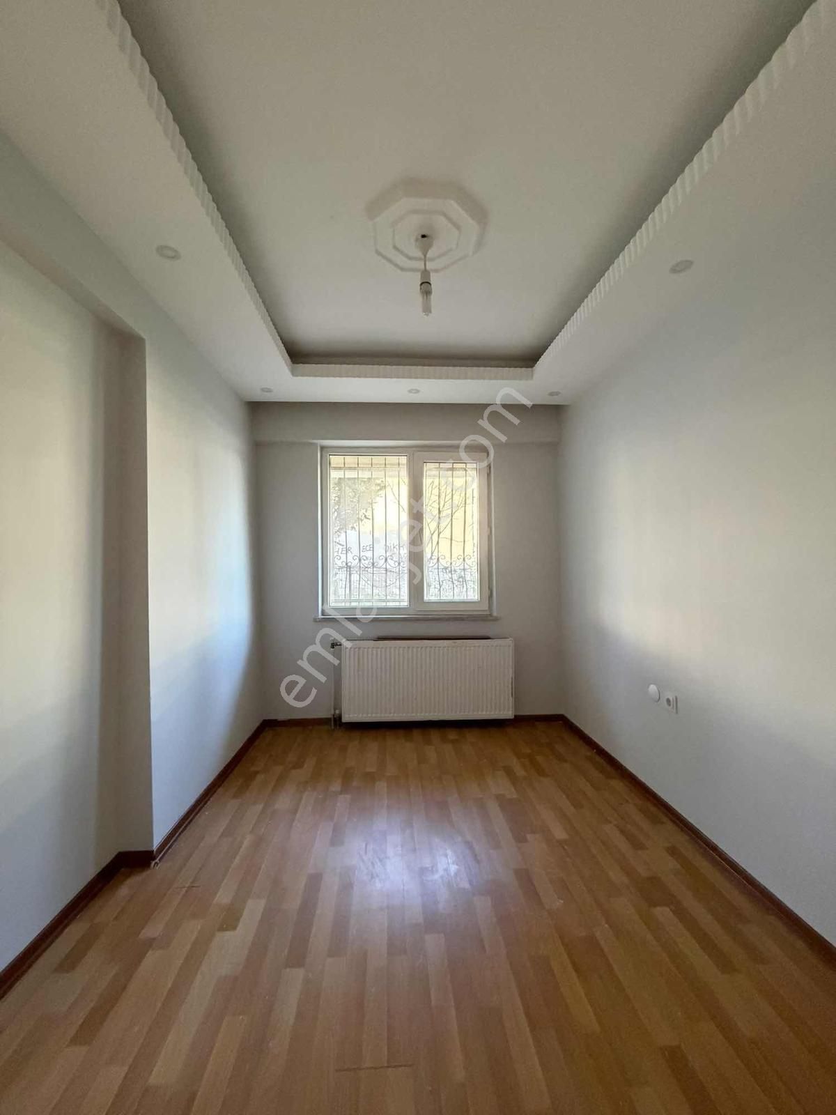 Çobançeşmede 2+1 Ayrı Mutfak Satılık Giriş Kat Daire - Görsel 10