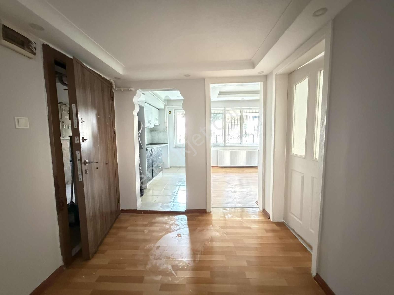 Çobançeşmede 2+1 Ayrı Mutfak Satılık Giriş Kat Daire - Görsel 8