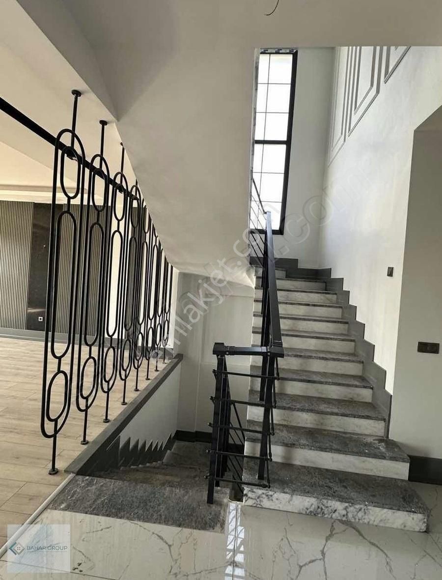 Bahar'dan Erkilette Ultra Lüx Havuzlu 9+2 Villa - Görsel 13