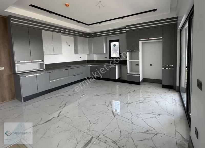 Bahar'dan Erkilette Ultra Lüx Havuzlu 9+2 Villa - Görsel 23