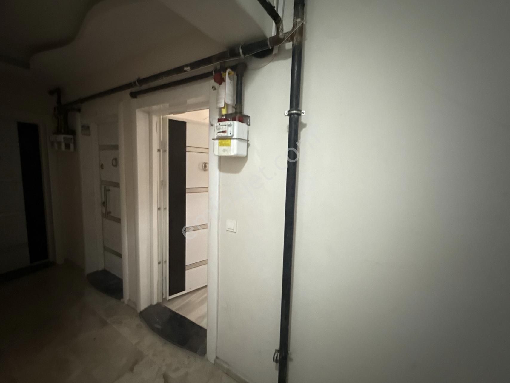 Buca'da Merkezi Konumda 1+1 Eşyalı Daire - Görsel 3