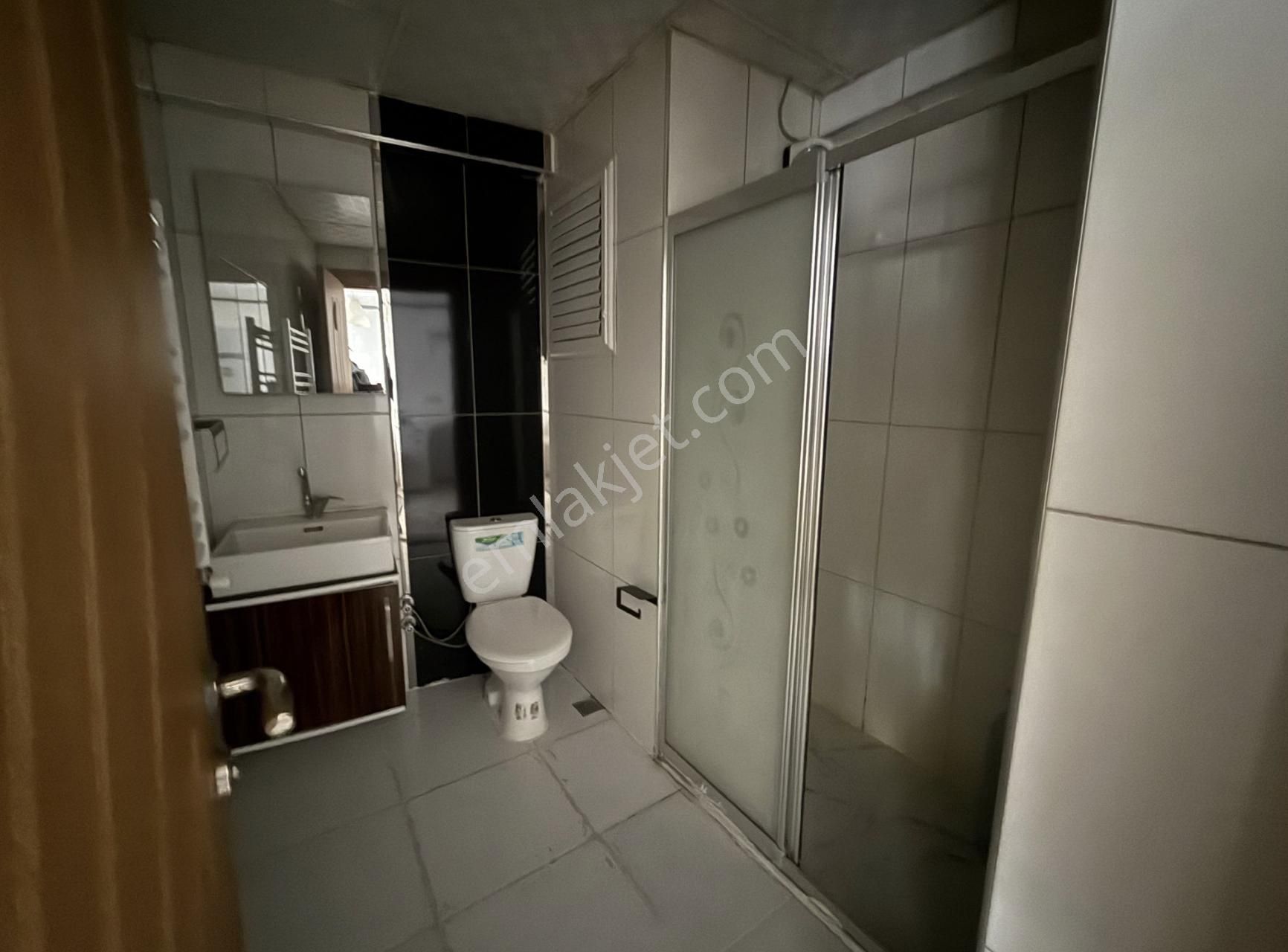 Buca'da Merkezi Konumda 1+1 Eşyalı Daire - Görsel 5