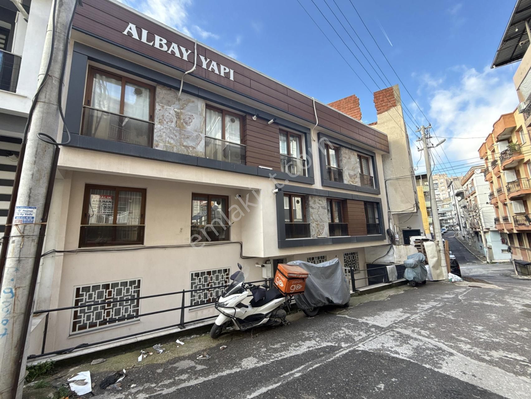 Buca'da Merkezi Konumda 1+1 Eşyalı Daire