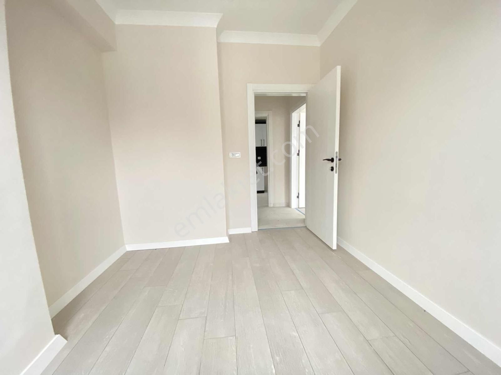 Havuzlar Mahallesinde Cumhuriyet Parkına Yakın Satılık Daire - Görsel 5