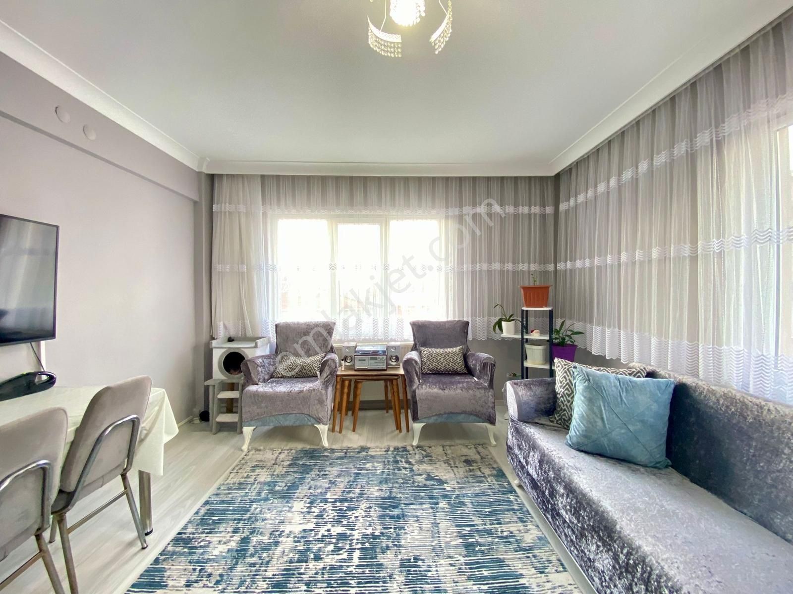 Şeyh Sinan Mahalesinde 3+1 Eşyalı Satılık Daire - Görsel 13