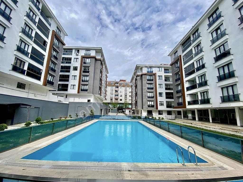 Muhittinde Havuzlu - Spor Salonlu / 3+1 E. Banyolu Satılık Daire