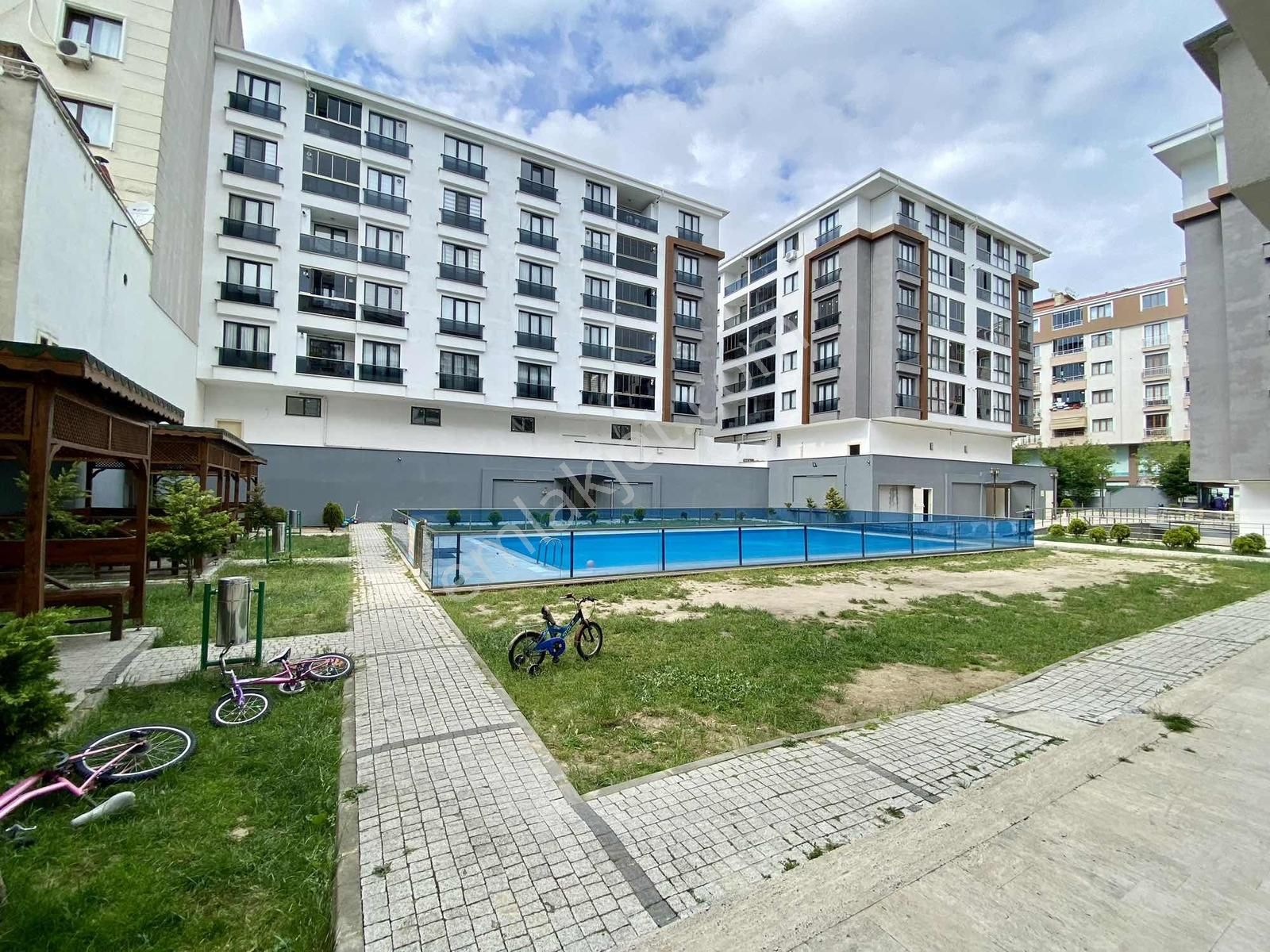 Muhittinde Havuzlu - Spor Salonlu / 3+1 E. Banyolu Satılık Daire - Görsel 3