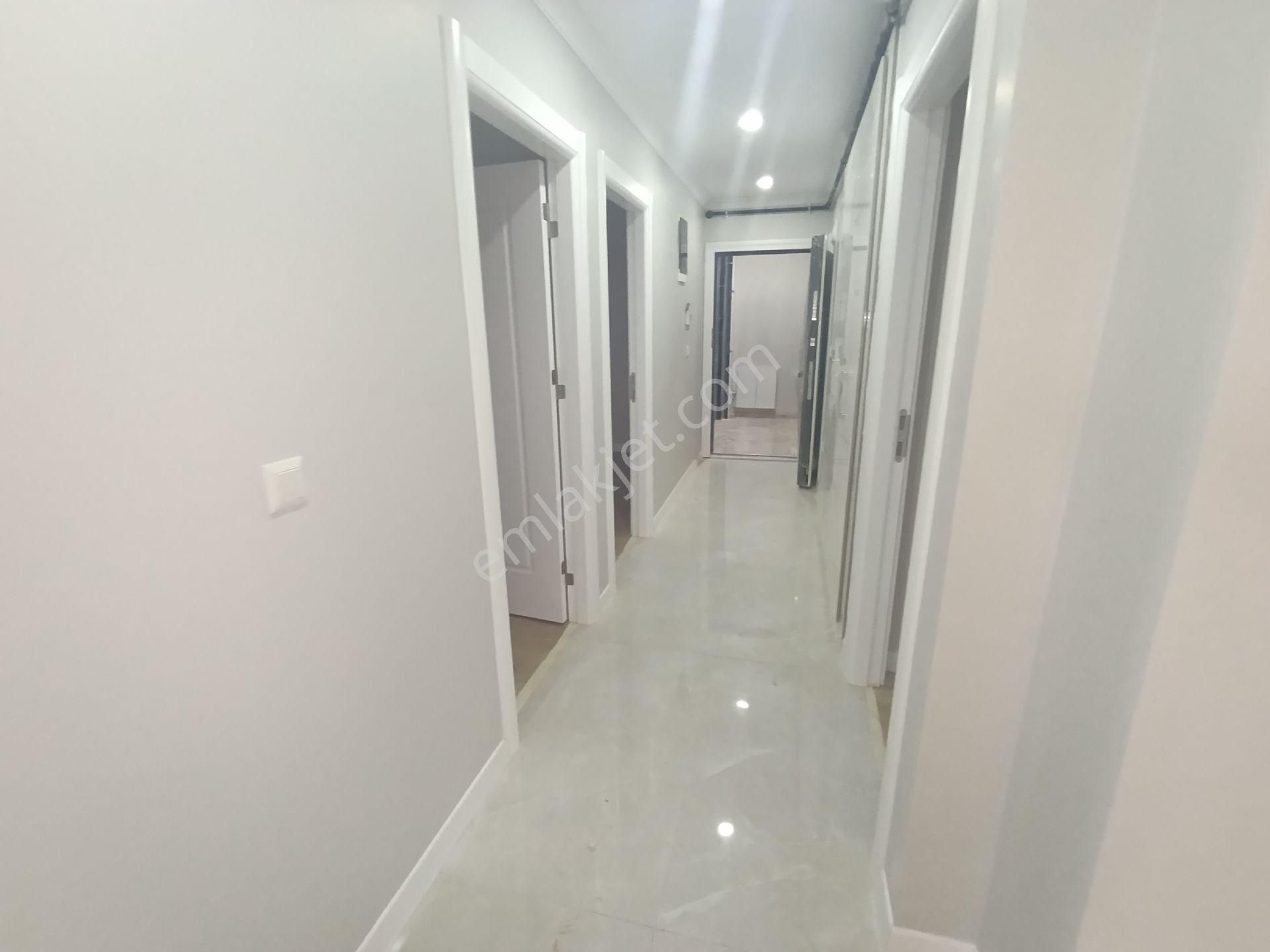 Pendik Güzelyalıda Satılık 3+1 Tek Daire Üstü Asansör Otoparklı Cadde Üstü Lüks Daire - Görsel 23