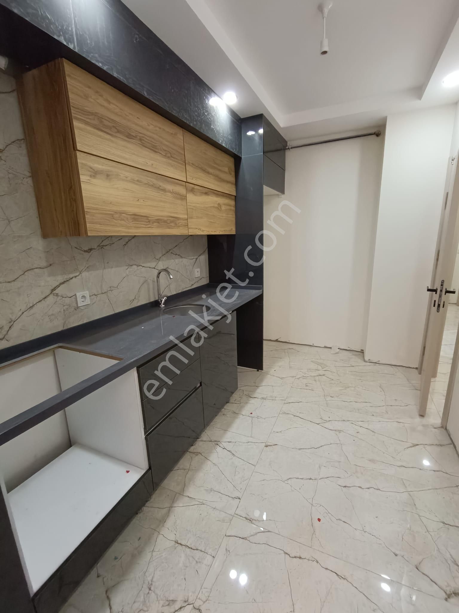 Avcılar Üniversite Mahallesi Yeni Binada Kiralık 2+1 Daire - Görsel 10