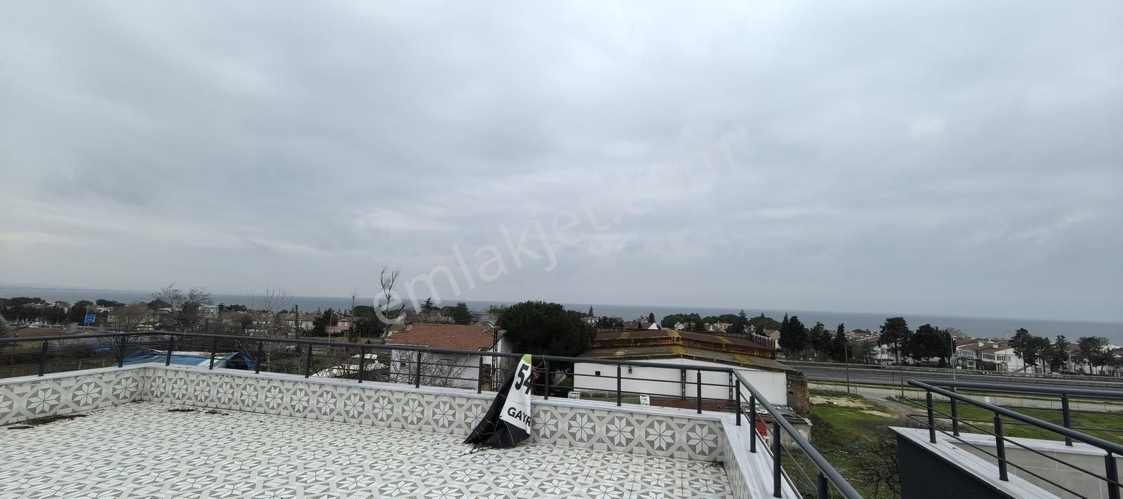 Yenice Sahile 330 Mt Mesafede 4+1+ Kiler Sıfır İskanlı Villa - Görsel 30
