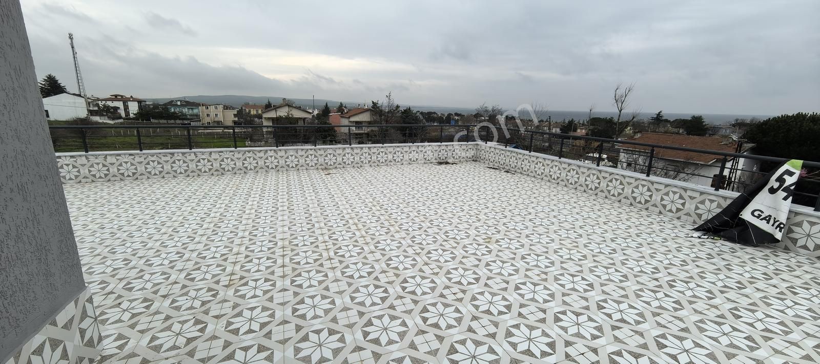 Yenice Sahile 330 Mt Mesafede 4+1+ Kiler Sıfır İskanlı Villa - Görsel 35