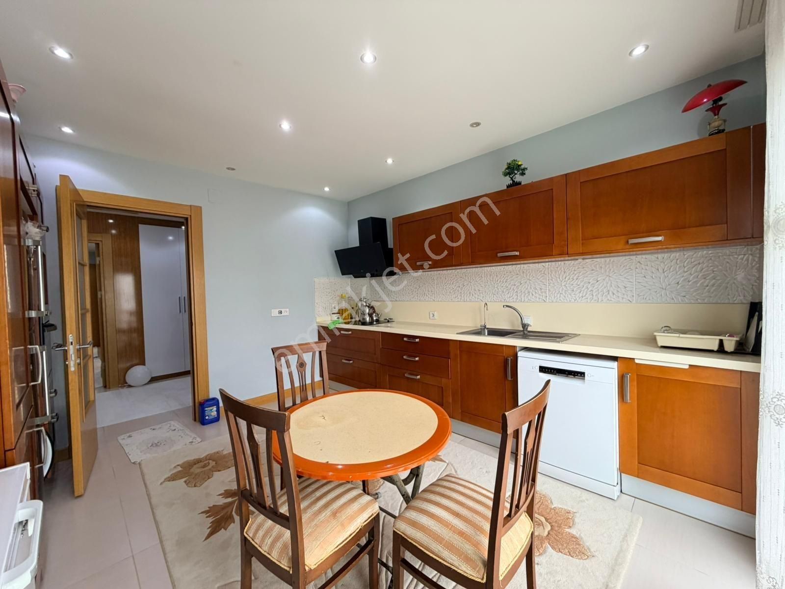 Hürriyette Terrace Sitesinde 3+1 Satılık Daire - Görsel 13