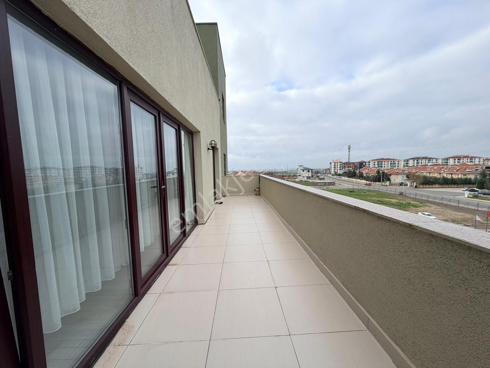 Hürriyette Terrace Sitesinde 3+1 Satılık Daire - Görsel 21