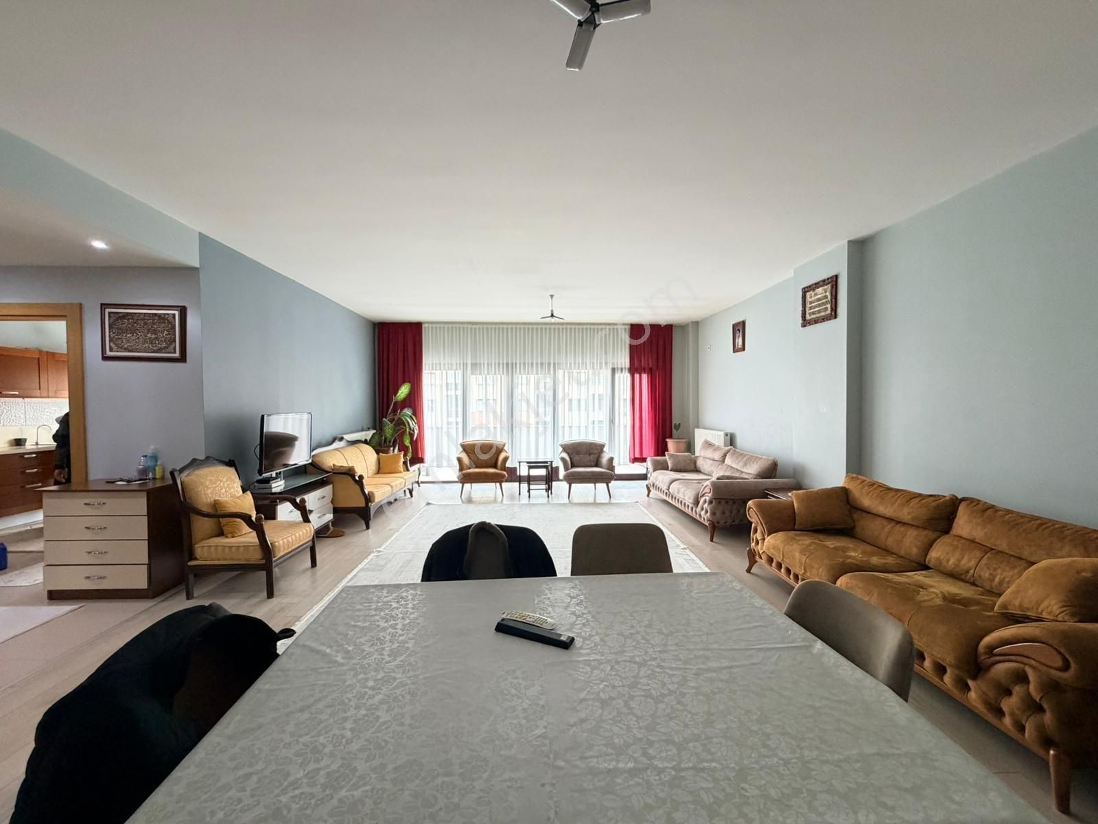 Hürriyette Terrace Sitesinde 3+1 Satılık Daire - Görsel 4