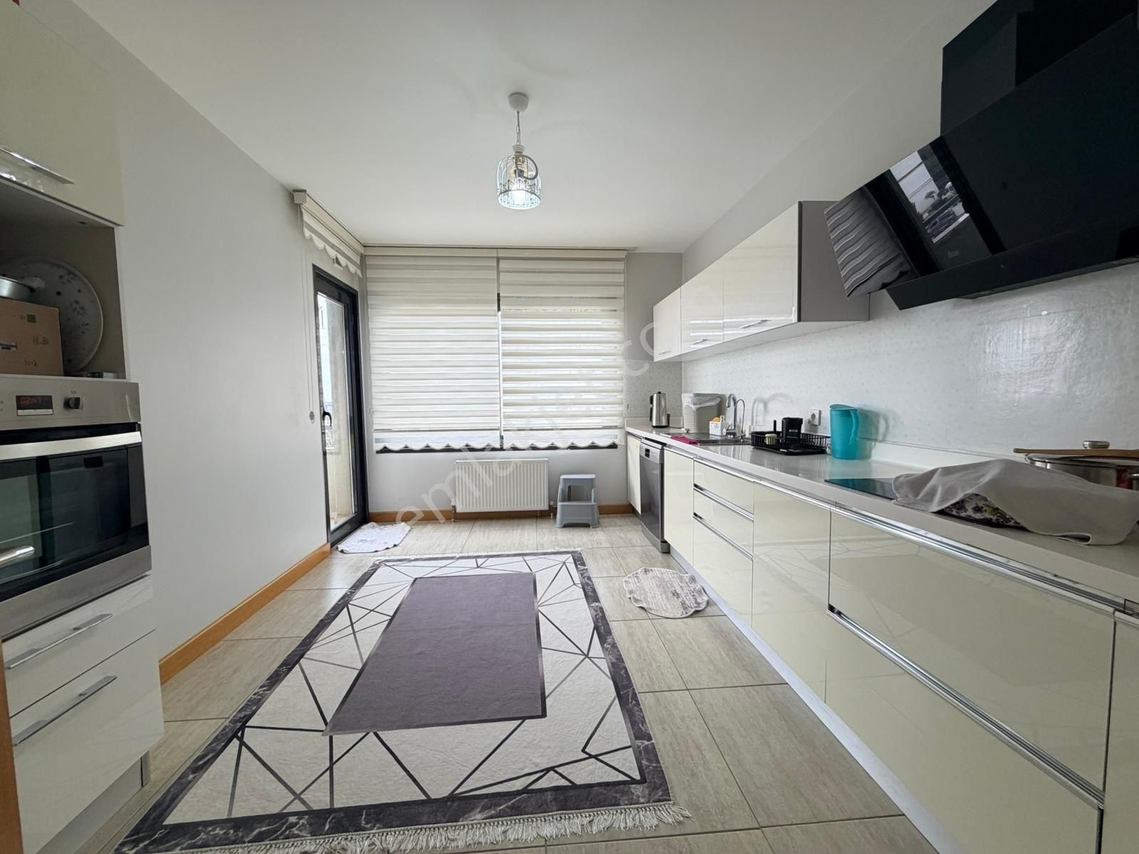 Hürriyette Terrace Sitesinde 3+1 Satılık Daire - Görsel 6