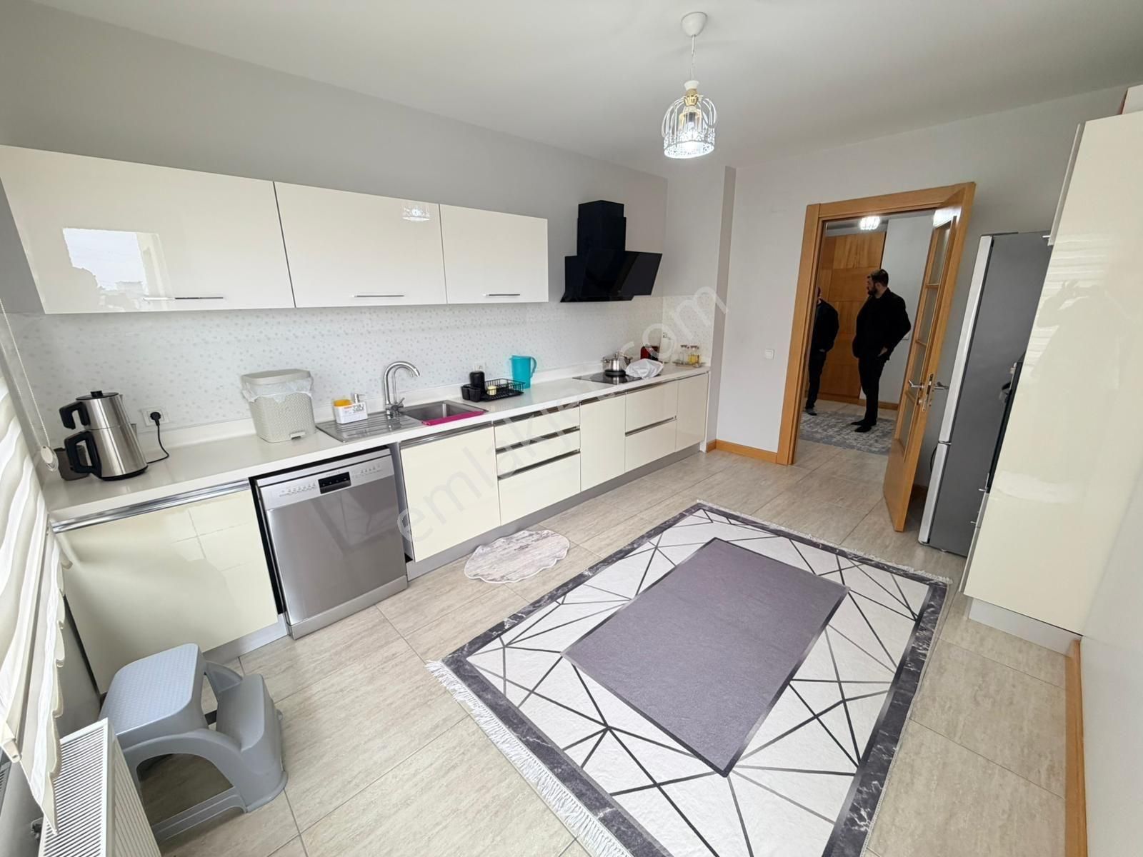 Hürriyette Terrace Sitesinde 3+1 Satılık Daire - Görsel 7