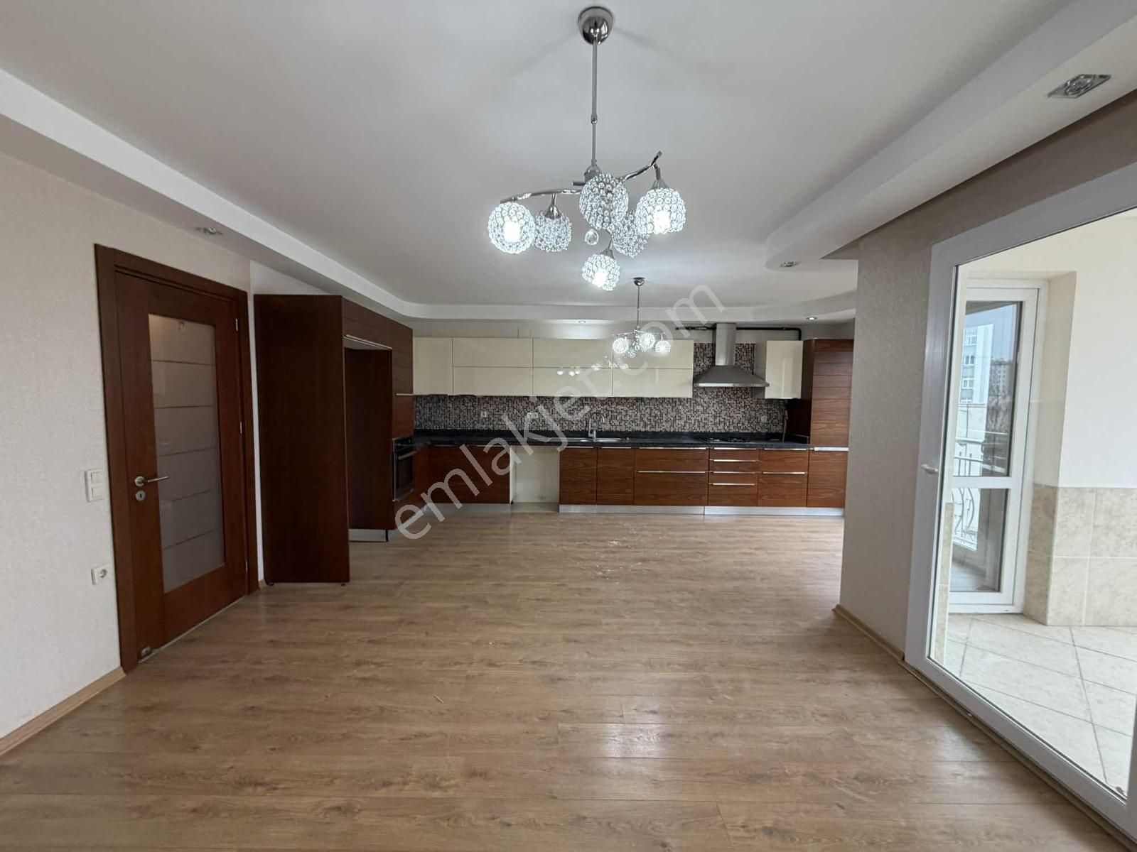 Türkmenbaşı Groseri Kavşağı Lüx Sitede Güvenlik/havuz/4+1 Daire - Görsel 8