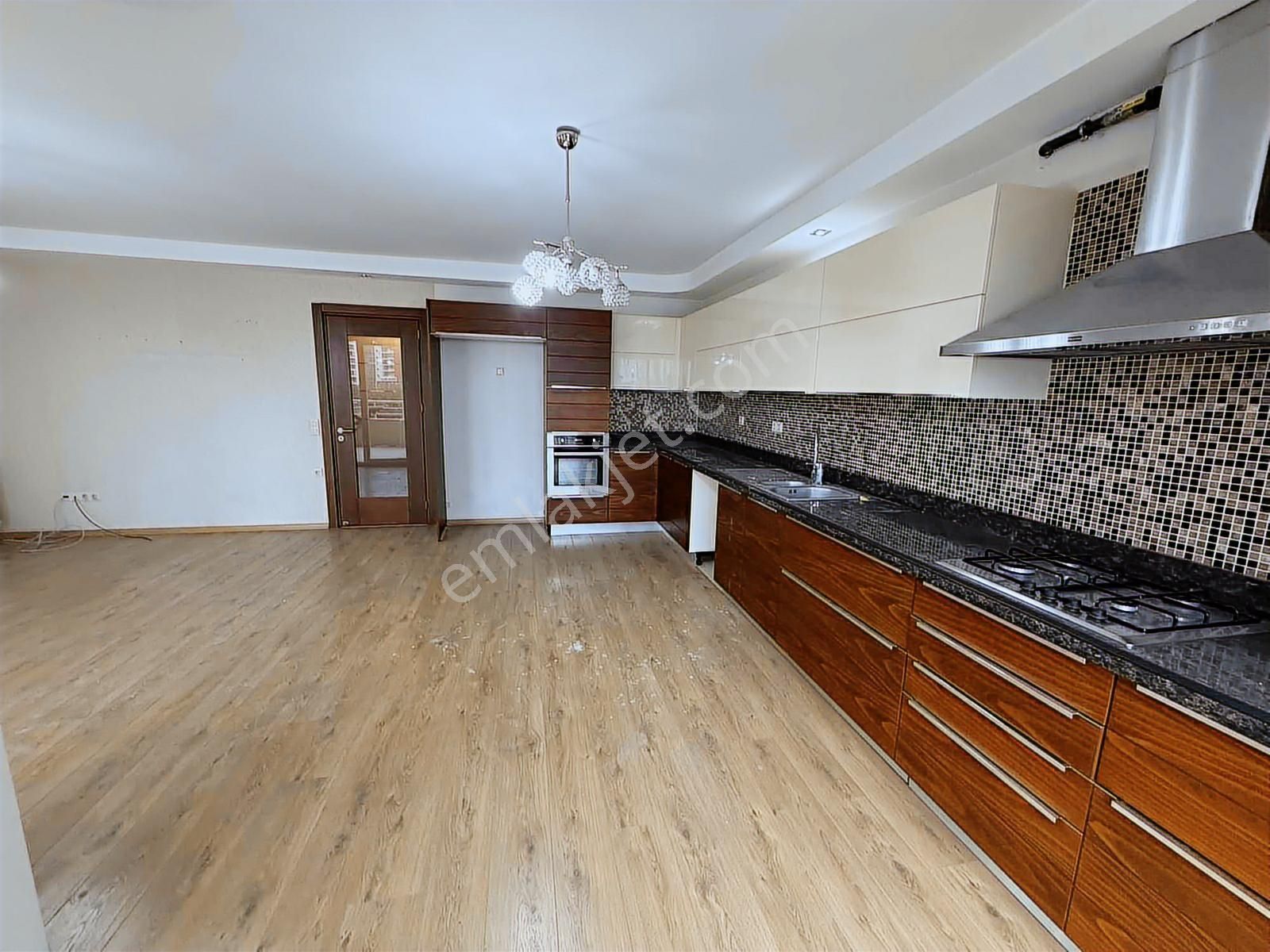 Türkmenbaşı Groseri Kavşağı Lüx Sitede Güvenlik/havuz/4+1 Daire - Görsel 6
