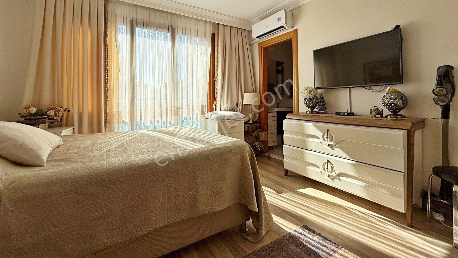 Weal World' Den Zuhuratbaba Da, K.otoparklı Genç Binada 3+1, 2.kat, Lüks ... - Görsel 12