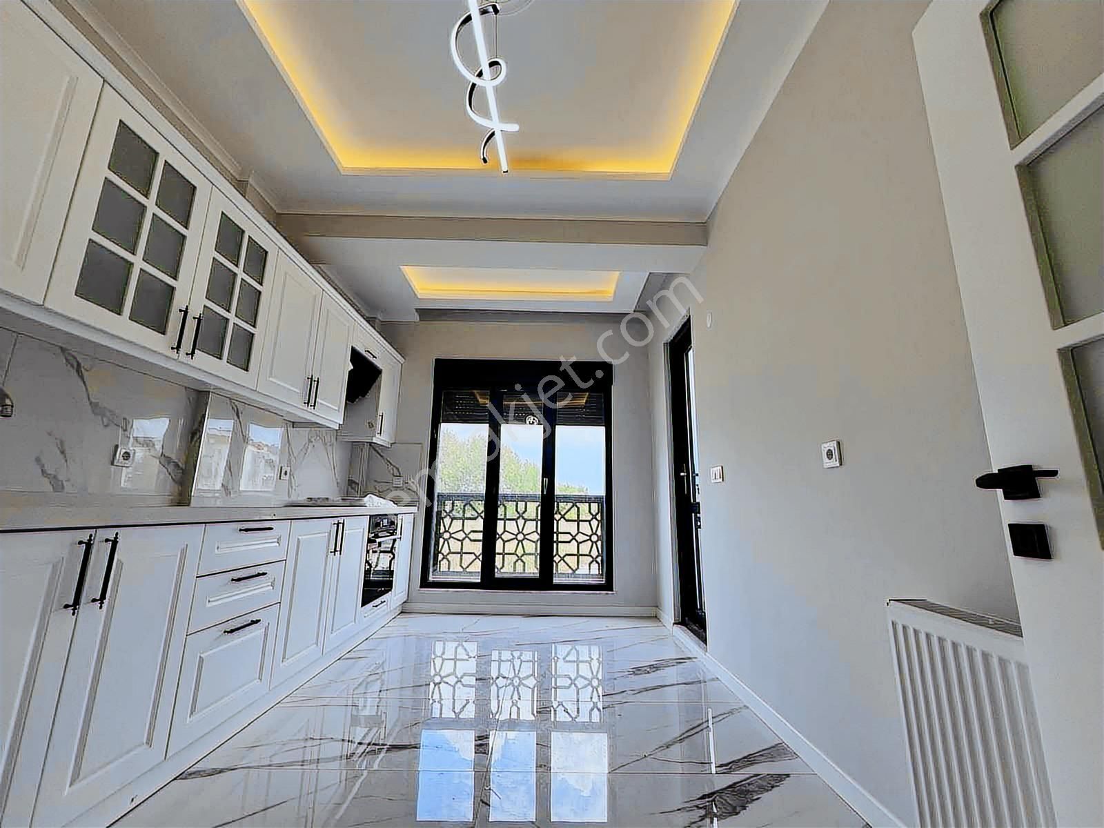 Gürsoy'dan Altınkumda Son Fırsat 2+1 Ayrı Mutfak Daire