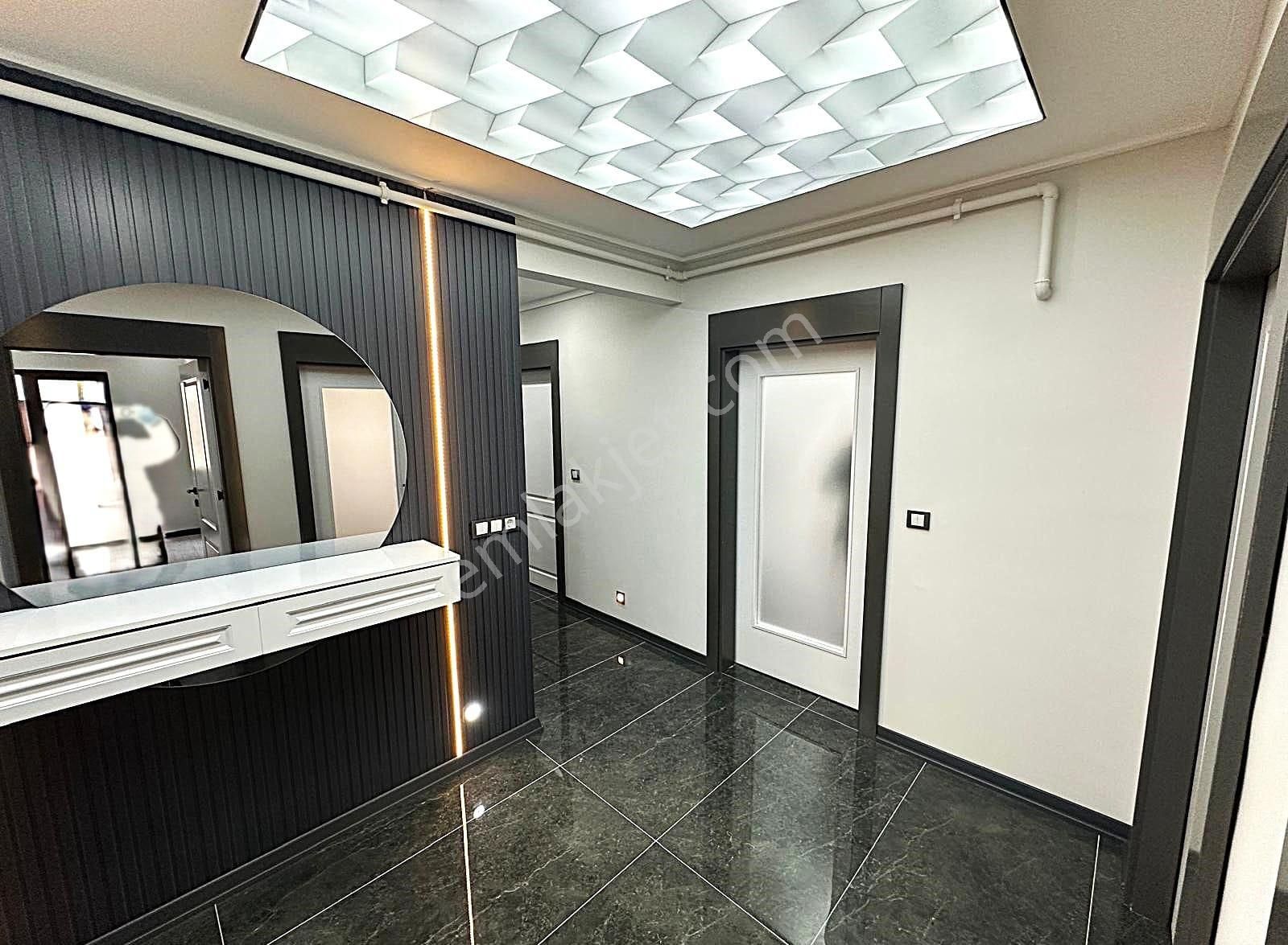 Atanora Vadi'den 1059.cadde Üzerinde Kabil Caddesi Yakını 4+1 Süperlüx Yapılı Çift Banyolu - Görsel 28