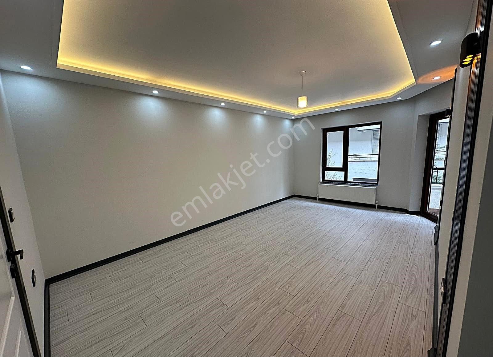 Atanora Vadi'den 1059.cadde Üzerinde Kabil Caddesi Yakını 4+1 Süperlüx Yapılı Çift Banyolu - Görsel 14